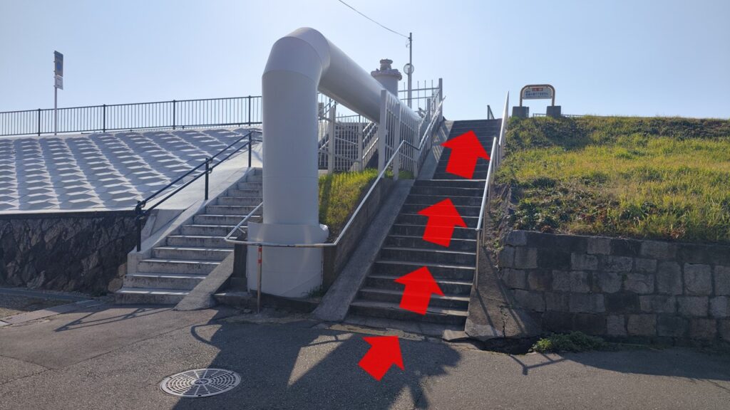 突き当りの階段